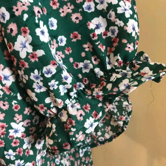 Flowered blouse - Picture 3 of 4